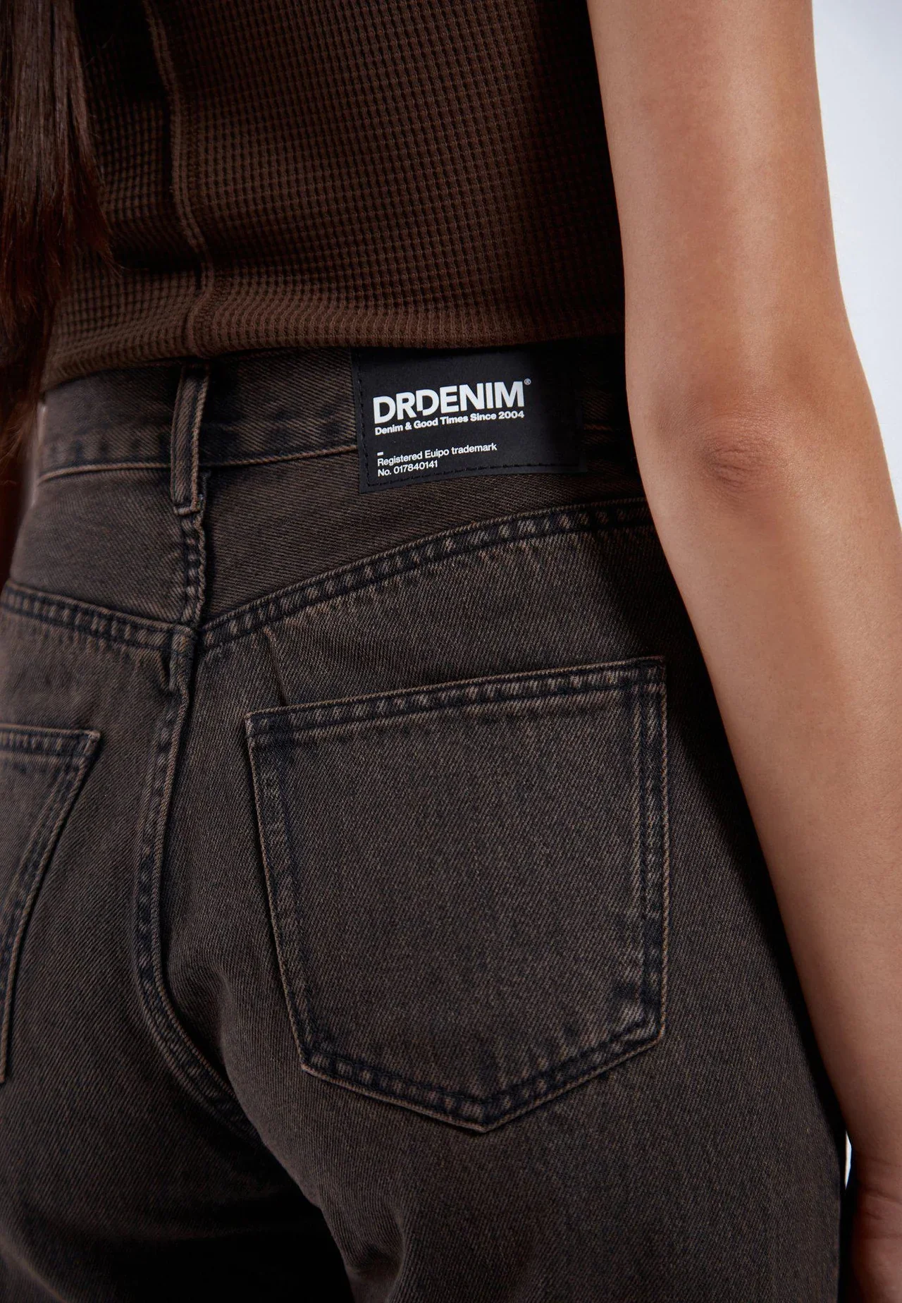 Vaqueros rectos Echo - Tar Jet Brown - Imagen 7