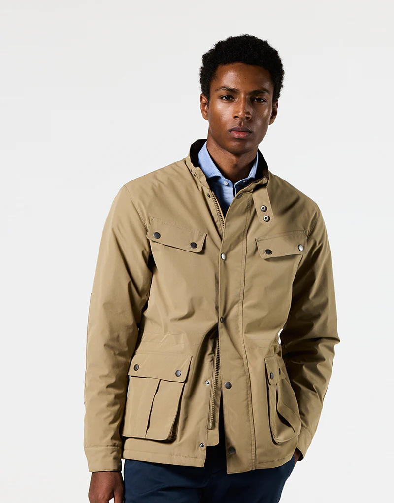 Parka beige cuatro bolsillos