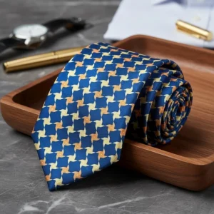 Corbata azul marino pajarita naranja y amarillo