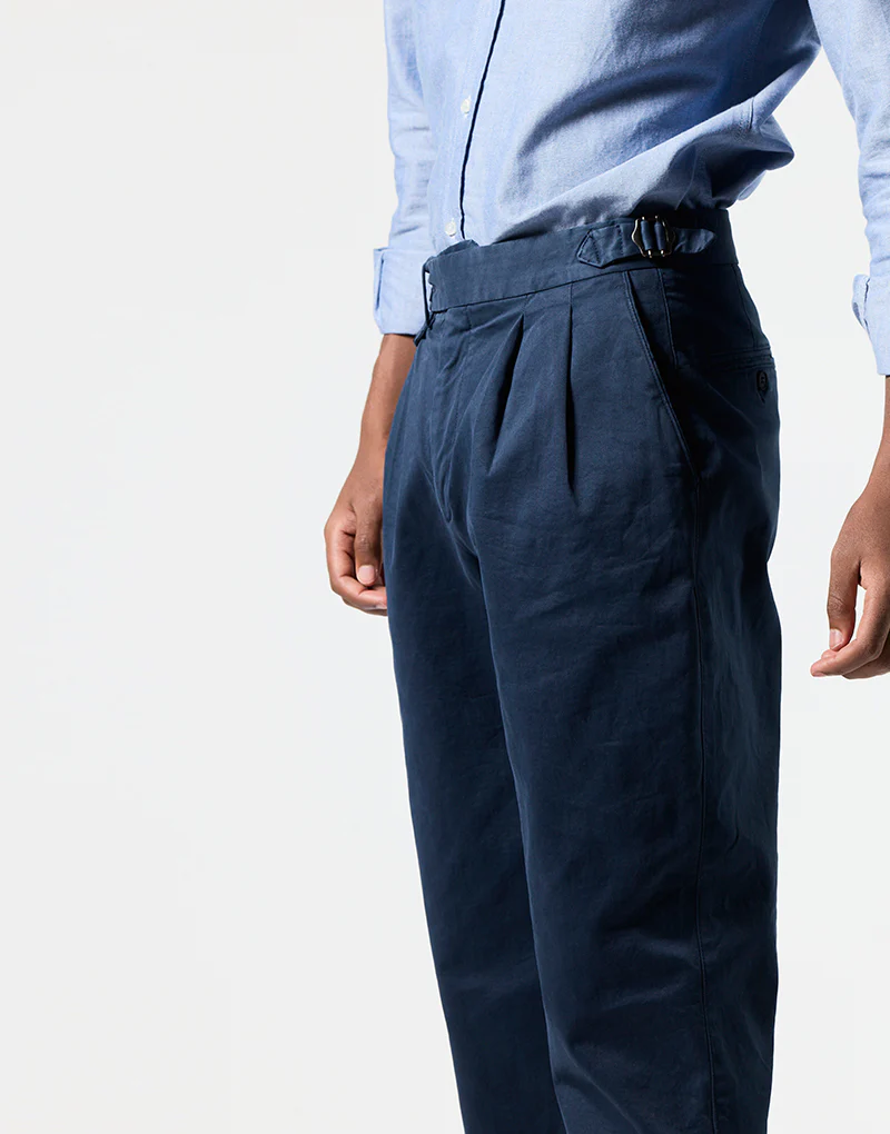 Pantalón relaxed dos pinzas azul marino - Imagen 5