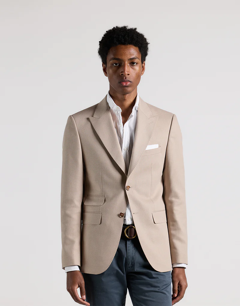 Americana estructura solapa pico beige