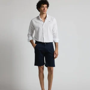 Bermudas lago azul marino.