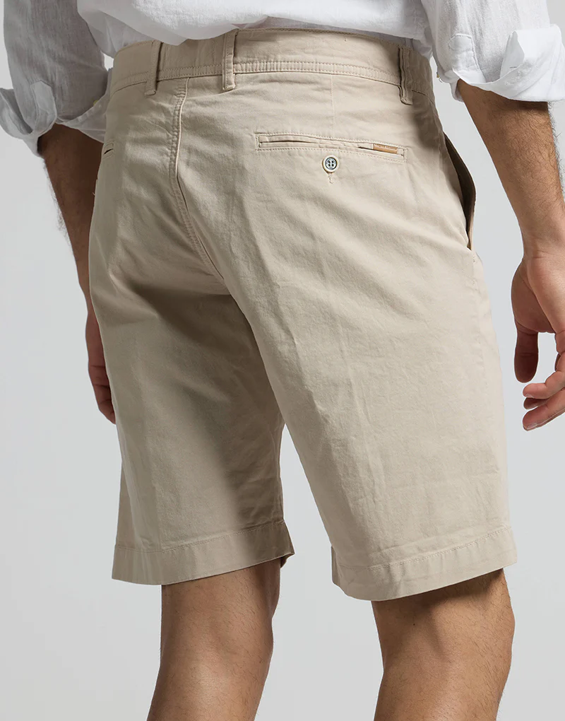 Bermudas lago beige. - Imagen 7