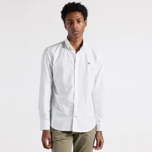 Camisa blanca oxford lisa botón cuello