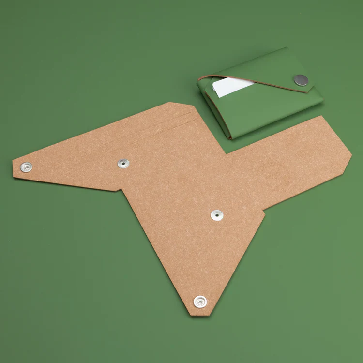 Cartera Lemur Wallet - green recycled leather - Imagen 3