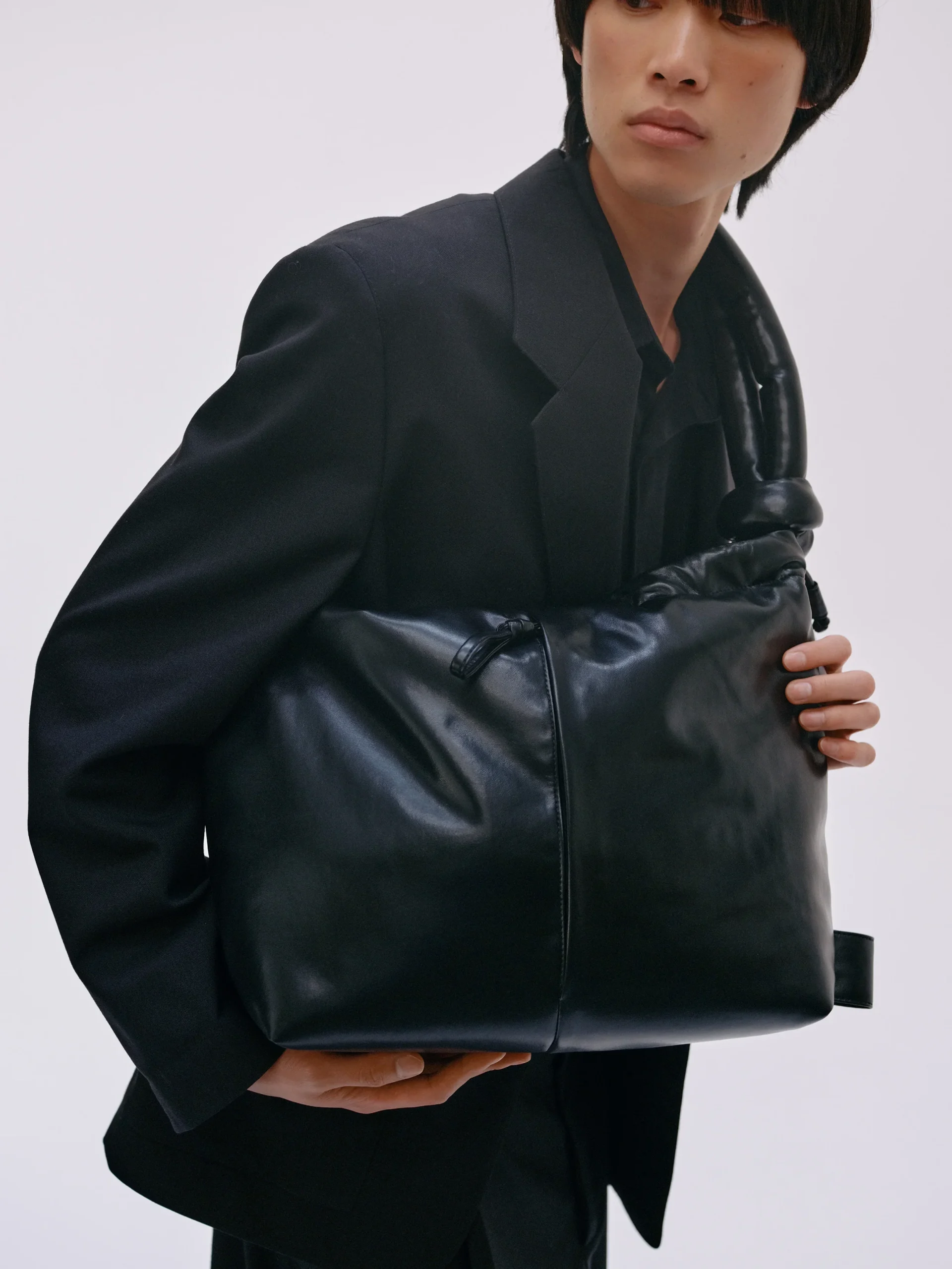 Bolso Ona Vegan leather - black - Imagen 5