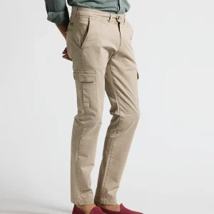 Pantalón cargo basic beige
