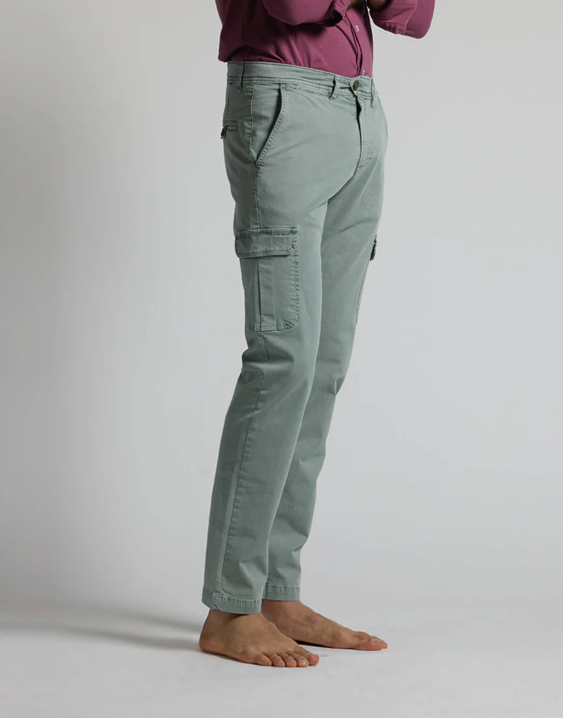 Pantalón cargo basic khaki