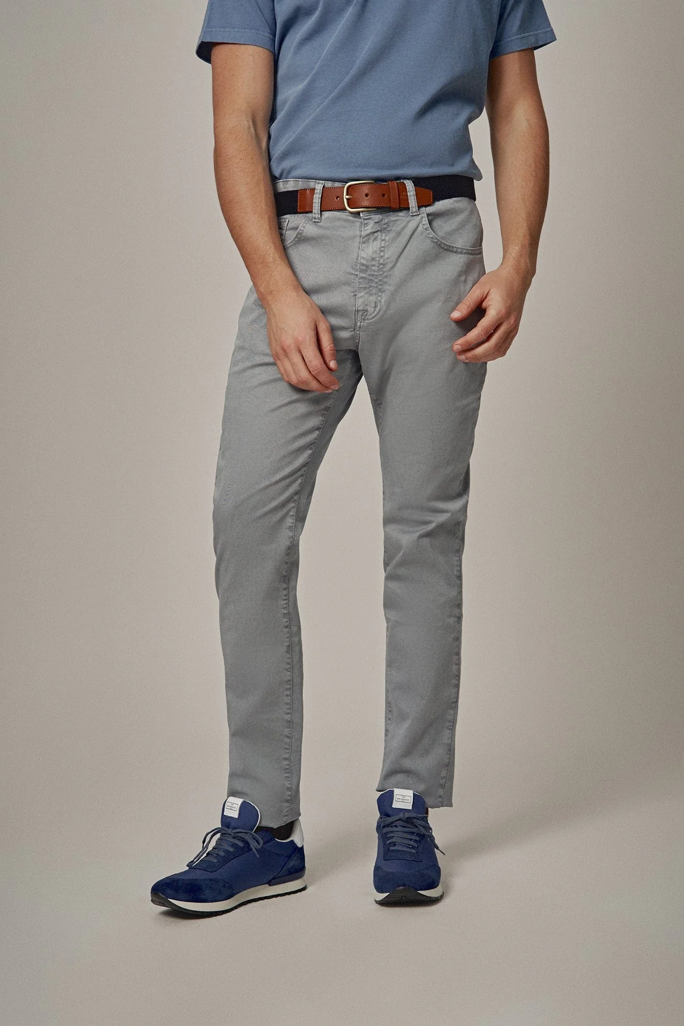 The 5 Pocket Gris Huesca