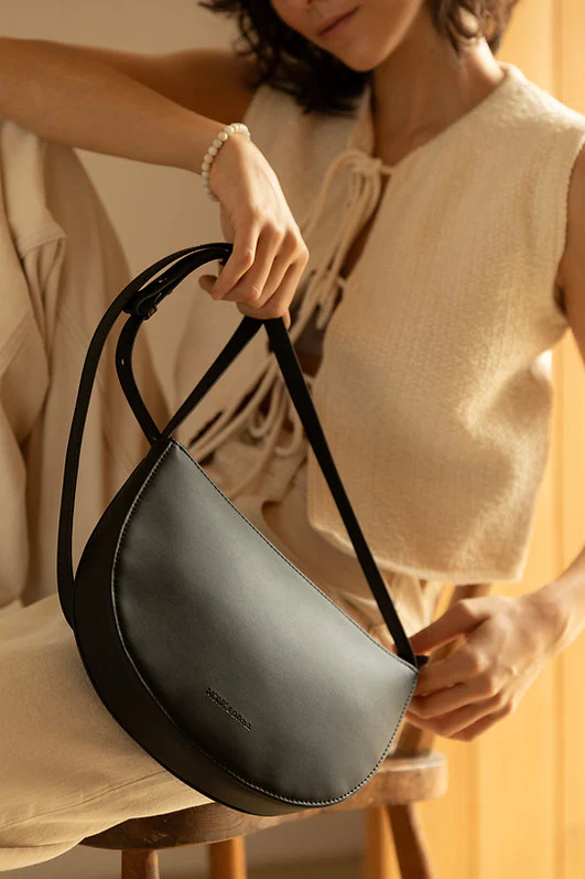 Bolso Farou half moon - black - Imagen 4